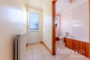 lobby- click for photo gallery